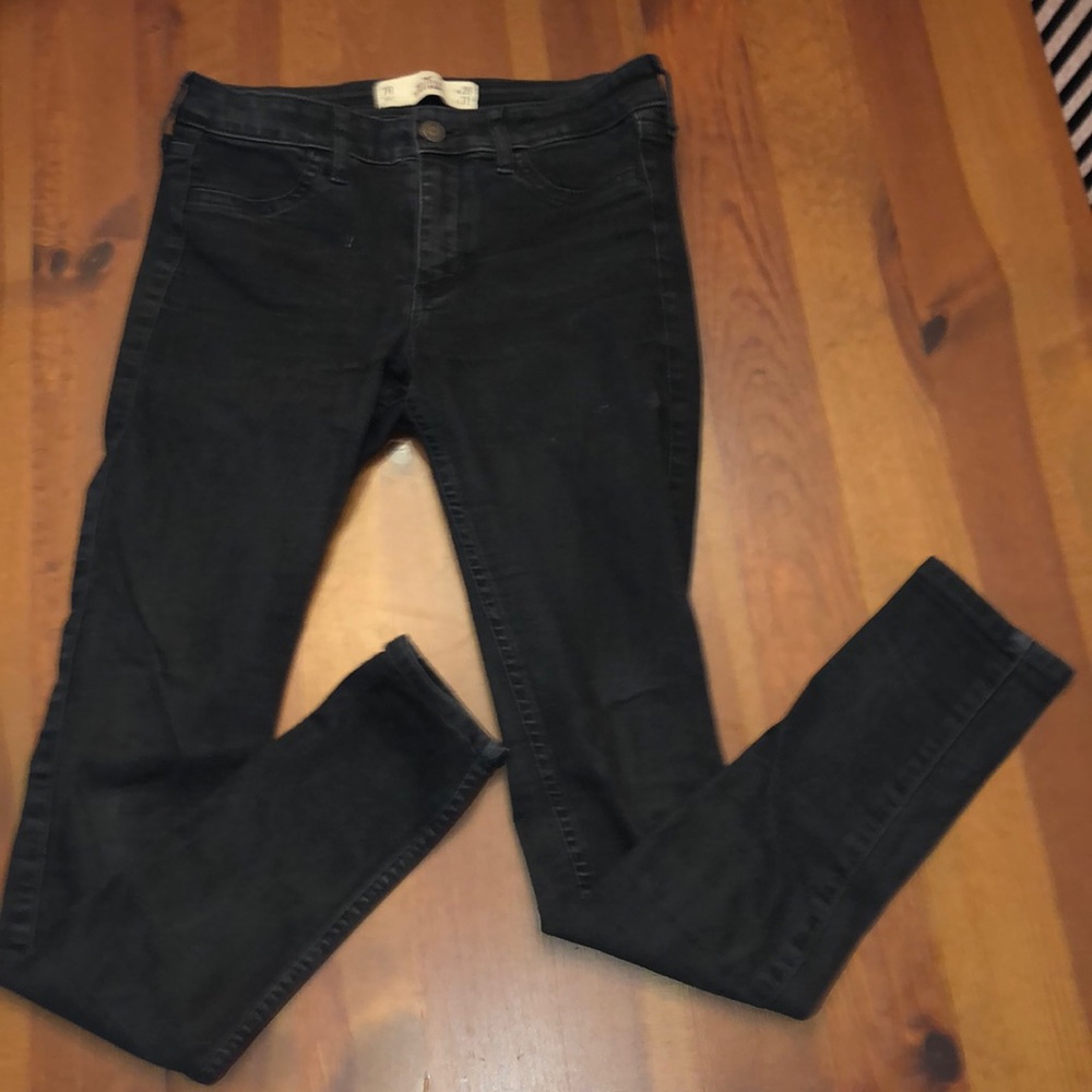 Black Hollister skinny jeans- Size 7